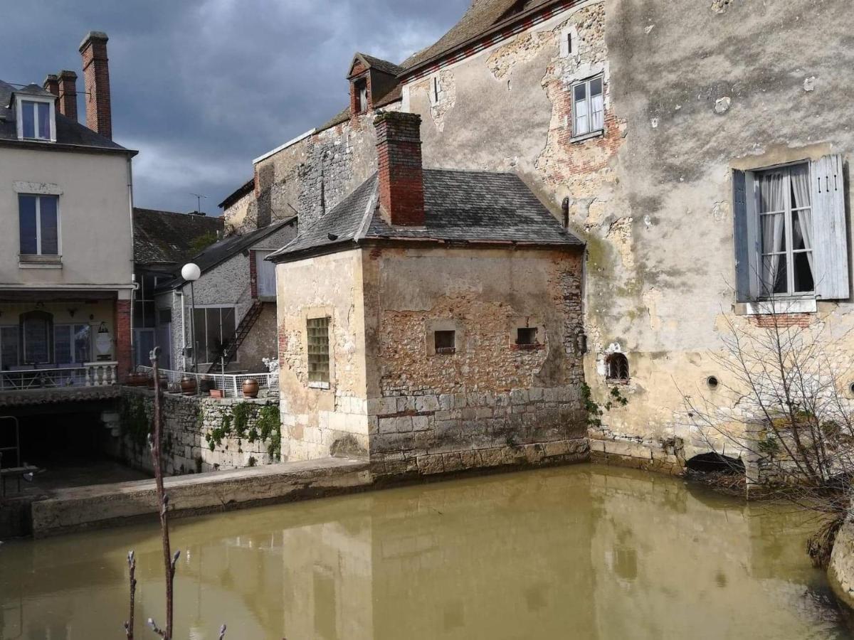 Le Loft Montargis Gien Maison De Ville Сент-Женевьев-де-Буа Экстерьер фото